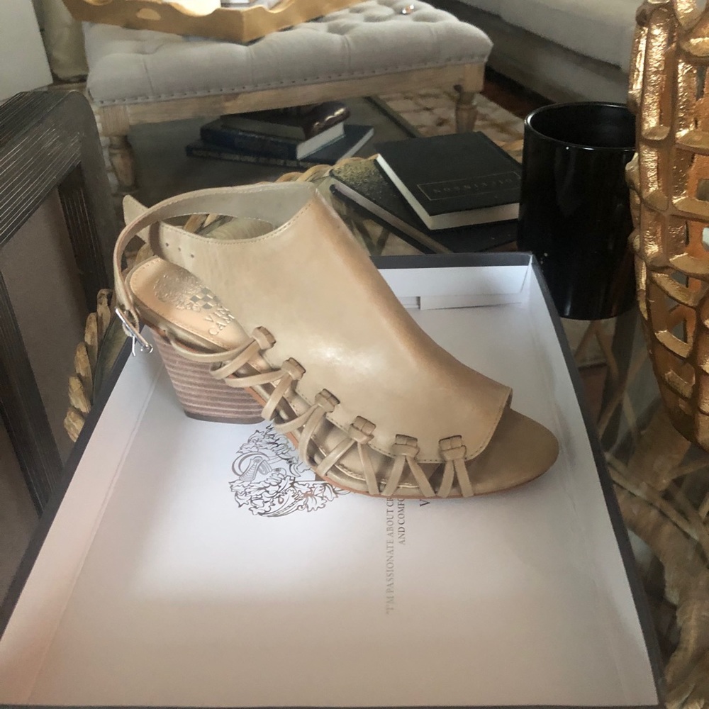 Vince Camuto sandals in box never worn, BloomiesLA